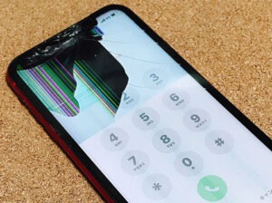 iphone 11 画面修理 液晶漏れ iphone11,pro,zoom 交換 山梨 甲府昭和